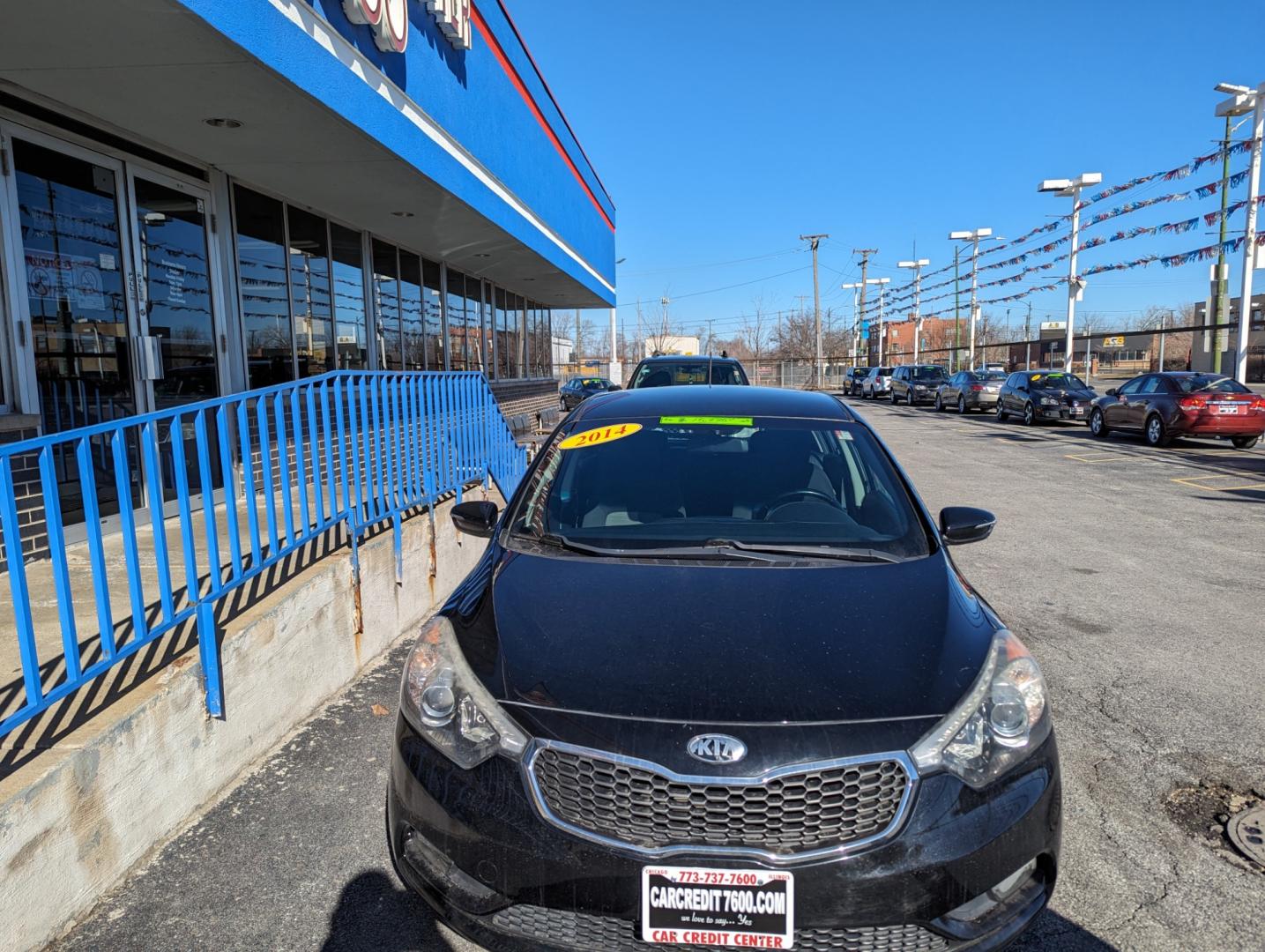 2014 BLACK Kia Forte 5-Door EX (KNAFX5A85E5) with an 2.0L L4 DOHC 16V engine, 6-Speed Automatic transmission, located at 7600 S Western Ave., Chicago, IL, 60620, (773) 918-3980, 0.000000, 0.000000 - Photo#2